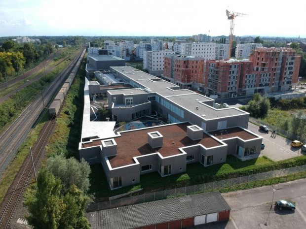 Réalisation du groupe scolaire Simone Veil et gymnase Colette Besson imaginé à Lingolsheim (Bas-Rhin) par Richter Architectes et associés