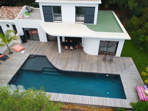 Piscine, exemple d'intégration exemplaire