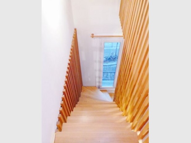 Un escalier où le bois est roi 