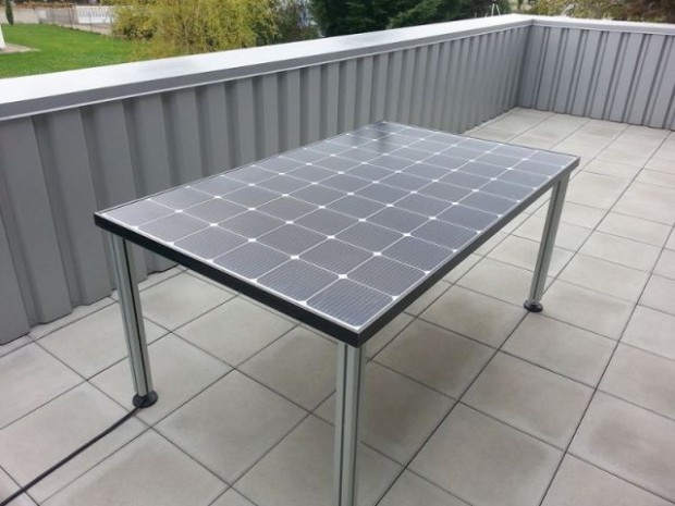 Table de jardin photovoltaïque Mobasol T