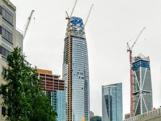 Salesforce Tower