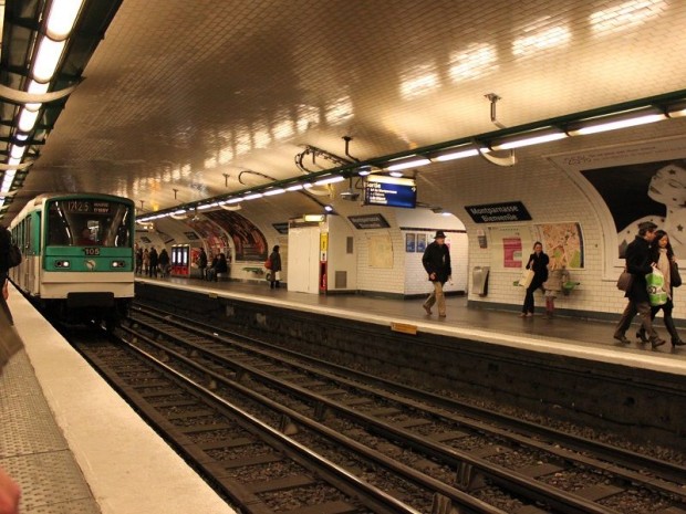 La station Montparnasse sur la ligne 12 du métro d