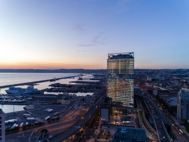 Tour Marseillaise, Jean Nouvel