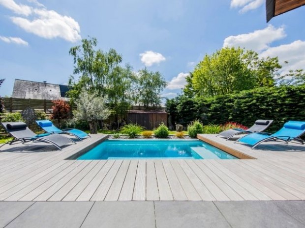 Piscine en inox avec revêtement en membrane armée de moins de 10 m2