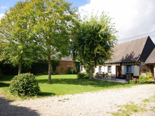 Vue du jardin avant les travaux d'extension de la maison