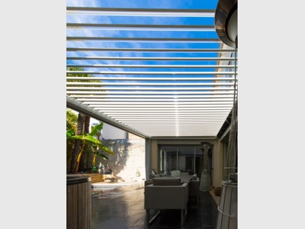 Une pergola parfaitement ventilée quand il fait chaud