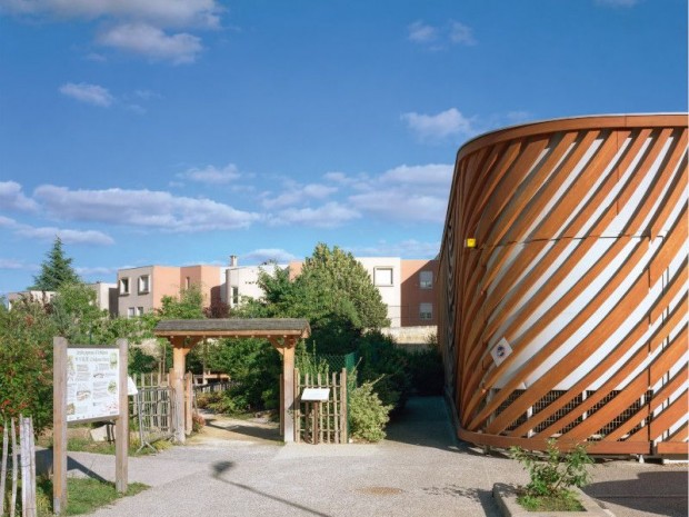 Aquazena : La piscine Aquazena par Mikou Studio