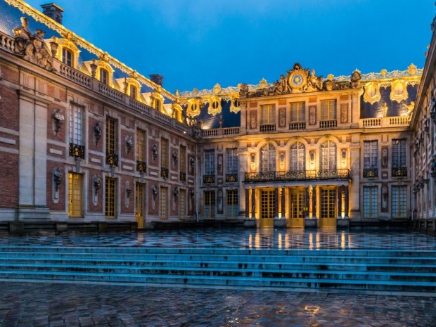 château de versailles style architectural