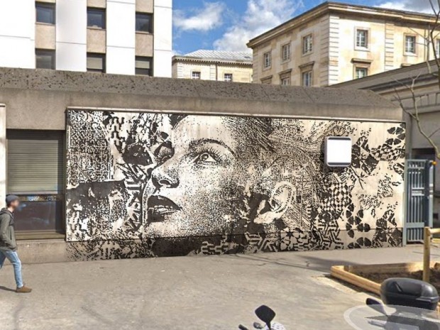 Scratching the surface de Vhils