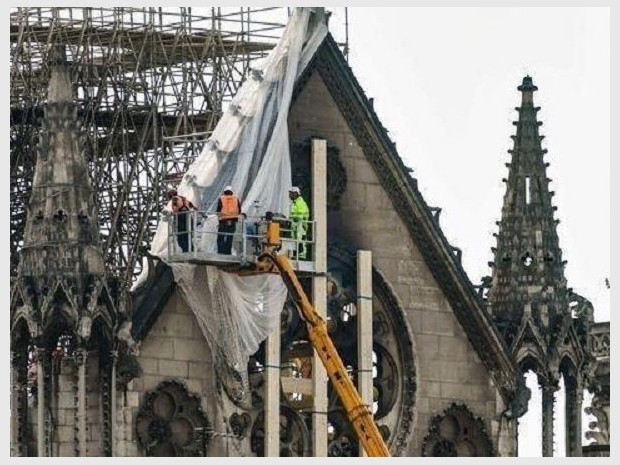 Bâchage Notre-Dame