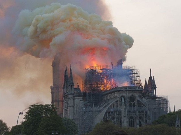 La cathédrale Notre-Dame en feu, le 15/04/2019
