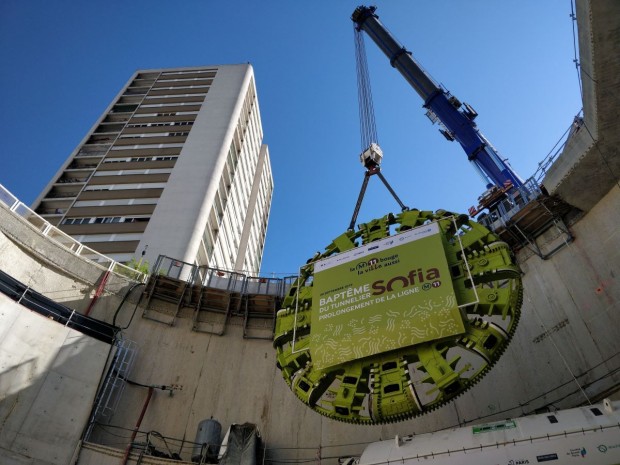 Une tour à 4 mètres du chantier