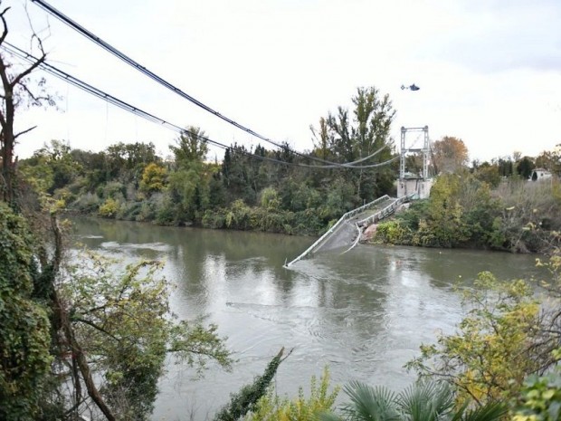 Pont effondré à Mirepoix-sur-Tarn
