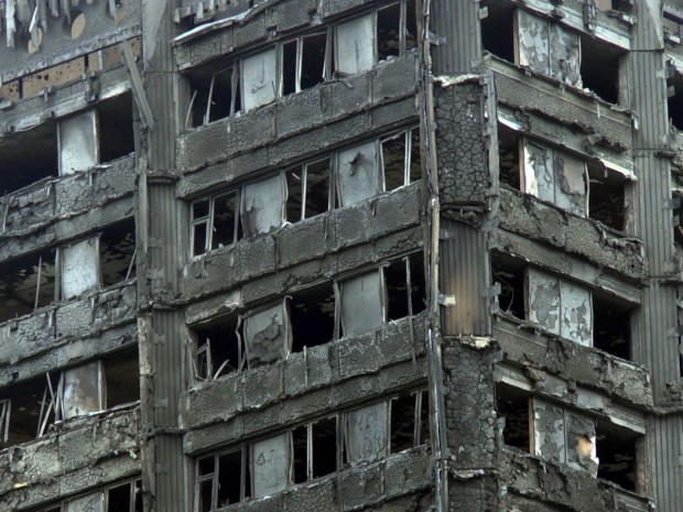 Le sommet de la tour Grenfell après le drame