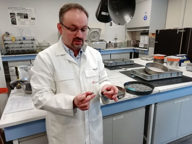 Visite laboratoire R&D d'Eiffage à Ciry-Salsogne