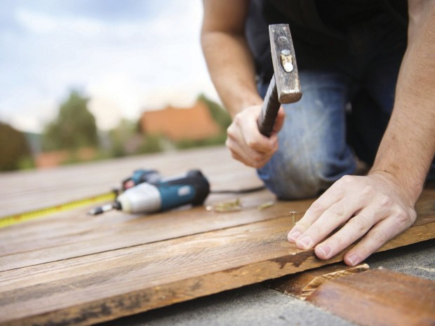 Salarié compagnon chantier artisan