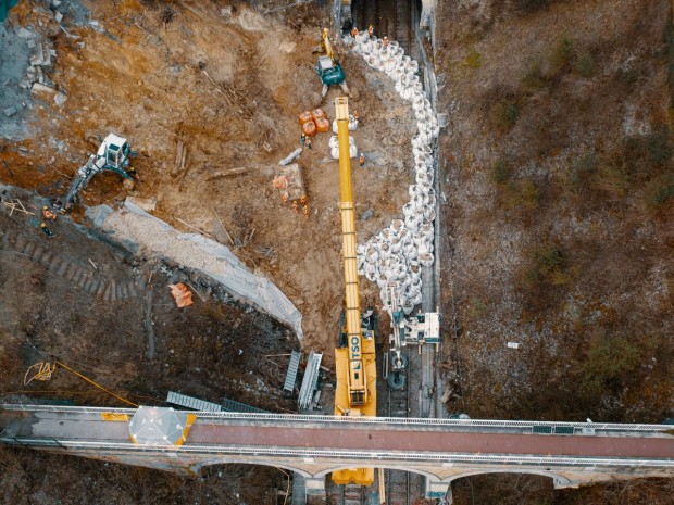 Chantier ferroviaire NGE / SNCF Réseau Sèvres-Ville d'Avray