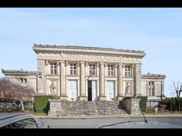 Maine-et-Loire, Ancien tribunal de Baugé en Anjou 