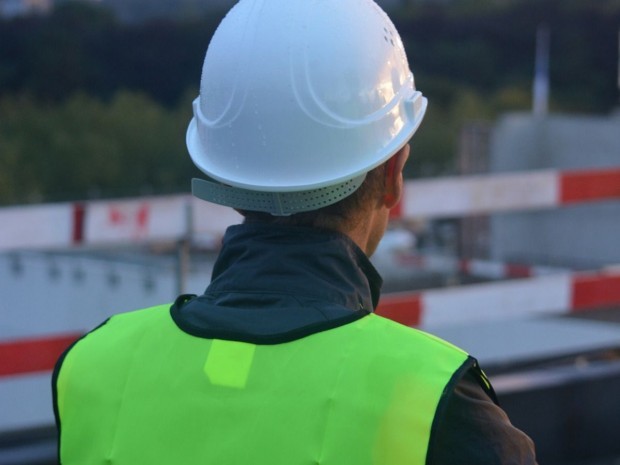 Salarié compagnon chantier ouvrier