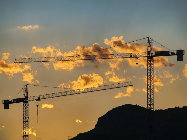 Chantier grues construction