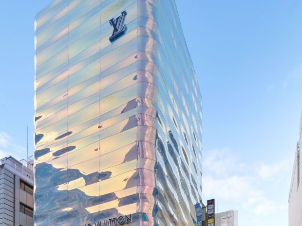 Louis Vuitton boutique Tokyo Ginza 