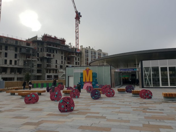 Place Lucie-Aubrac, Bagneux, station métro ligne 4