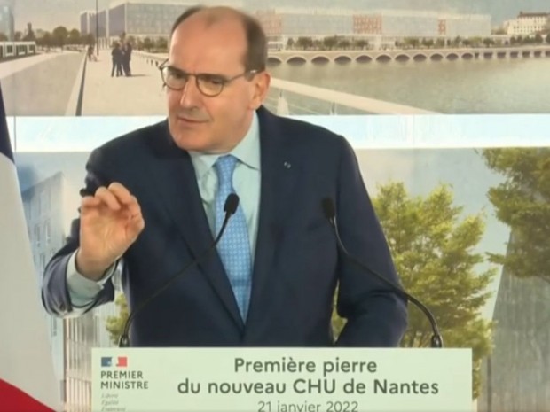 Jean Castex pose 1e pierre CHU Nantes