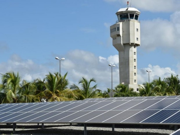 Vinci aéroport ferme solaire