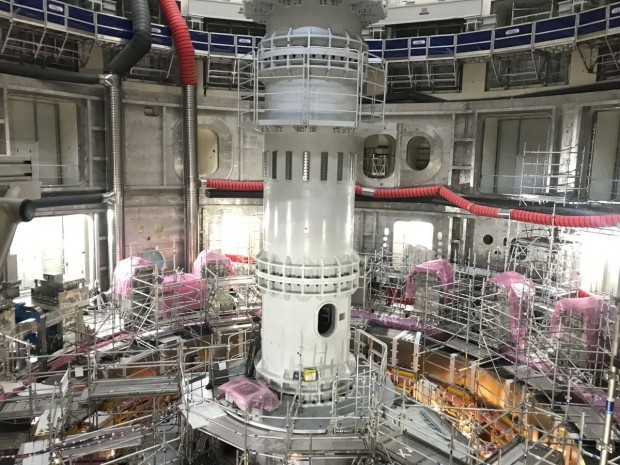Le chantier du projet de fusion nucléaire Iter ...