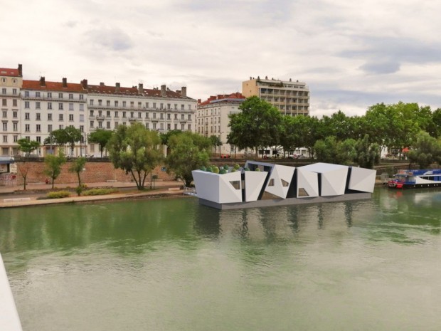 L'ile O théatre flottant lyon