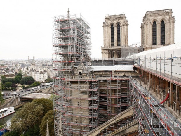 Echafaudages transepts Notre-Dame