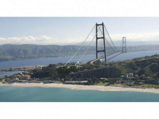 Pont Sicile et continent Italie