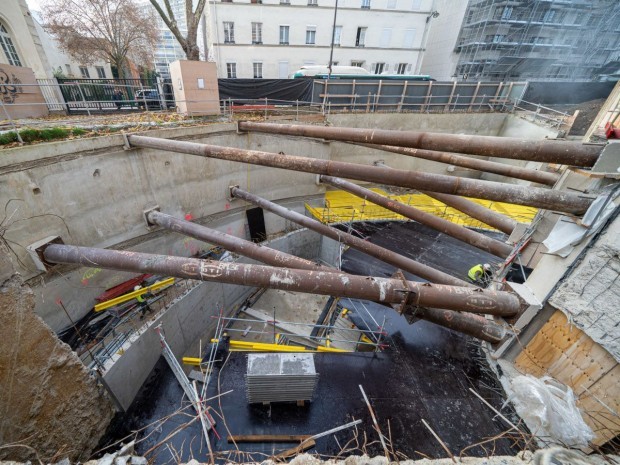 Chantier de réhabilitation de la tour Racine, à Paris.