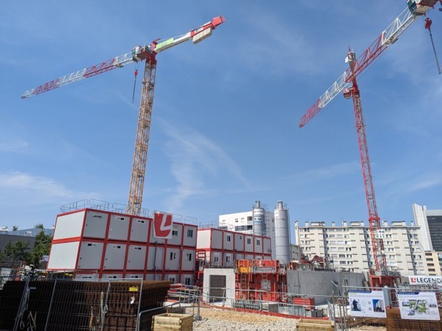 Chantier de deux résidences en béton recyclé. 