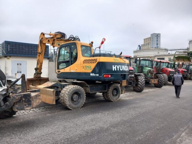 Lorient blocage BTP et agriculteurs