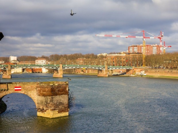Vue de la Garonne-le fleuve à Toulouse