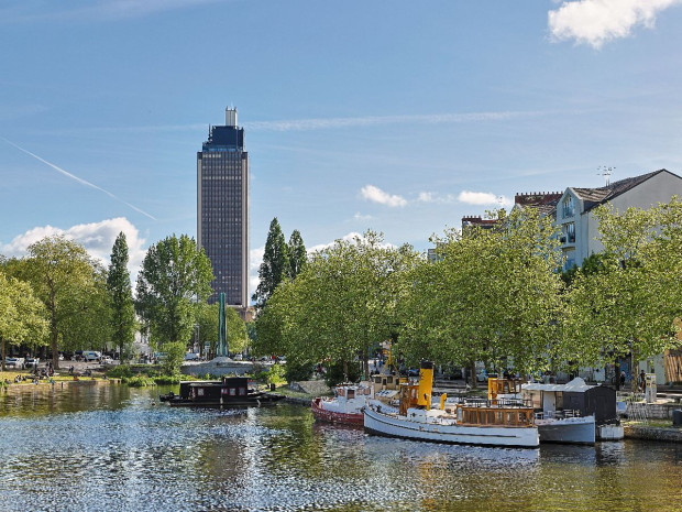 Tour Bretagne à Nantes actuellement