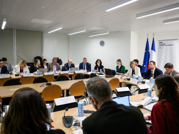 Valérie Létard réunit l'Observatoire national des impayés le 5 mai 2025 