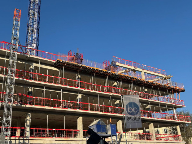 Un chantier de construction parisien en avril 2025 