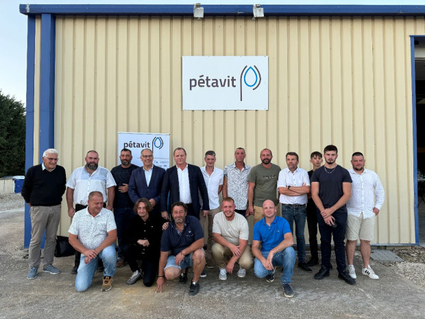Petavit