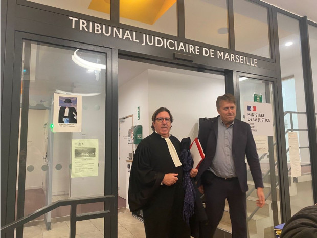 Patrick Amico, adjoint au logement à la ville de Marseille et Me Jorge Mendes Constante