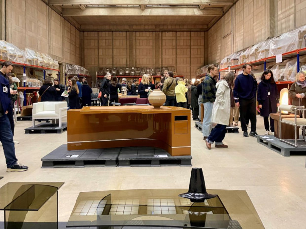 Bureau Samy de Milena Denis Polania et fauteuil Dio One de Marion Agnel-Guidon 