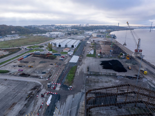 Travaux de Spie Batignolles TP sur le port de Bordeaux