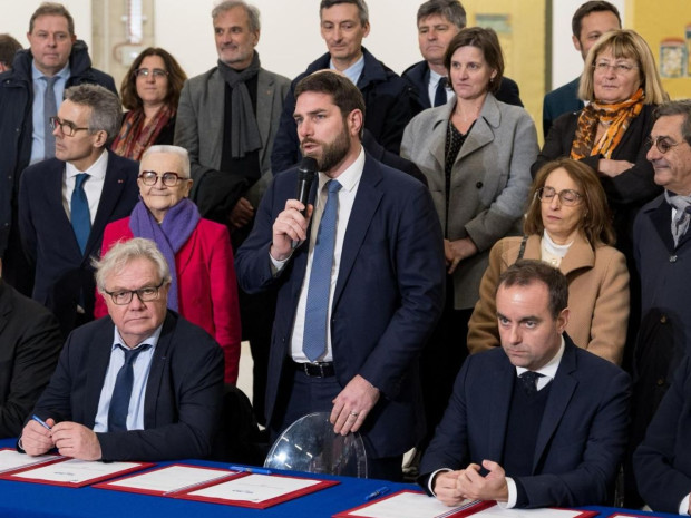 Pr&eacute;sentation du plan "Relance Logement" &agrave; Rosny-sous-Bois le 23 janvier 2026 par le gouvernement. Au premier rang Pascal Boulanger pr&eacute;sident de la FPI, et S&eacute;bastien Lecornu, Premier ministre.