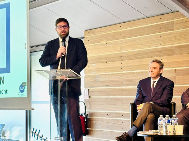 Vincent Jeanbrun ministre du Logement et Daniel Labaronne député d'Indre-et-Loire et auteur d'un rapport pour structurer la profession de diagnostiqueur immobilier Vincent Jeanbrun ministre du Logement et Daniel Labaronne député d'Indre-et-Loire et auteur d'un rapport pour structurer la profession de diagnostiqueur immobilier