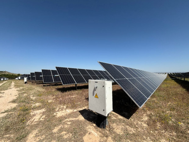 La centrale photovolta&iuml;que de Belinch&oacute;n