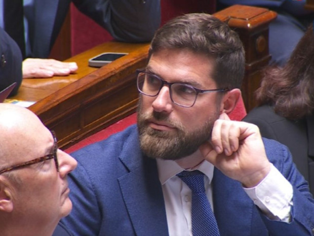 Vincent Jeanbrun, ministre de la Ville et du logement lors de la séance de questions au gouvernement le 13 octobre 2026 Vincent Jeanbrun, ministre de la Ville et du logement lors de la séance de questions au gouvernement le 13 octobre 2026