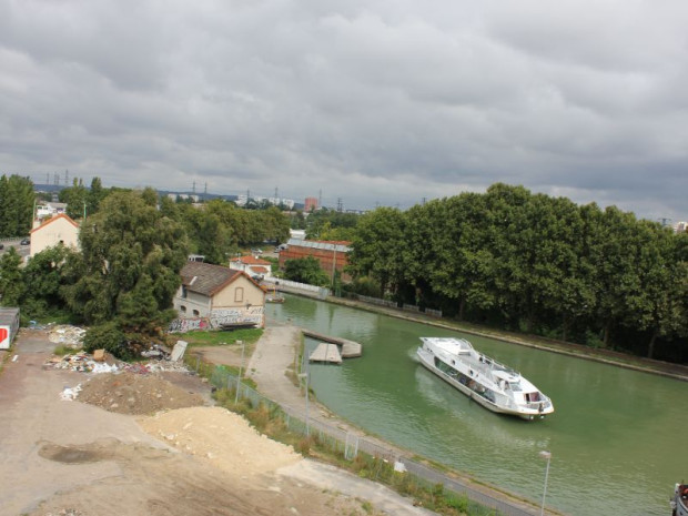 Br&eacute;mond d&eacute;voile N&eacute;ocit&eacute; &agrave; Saint-Denis