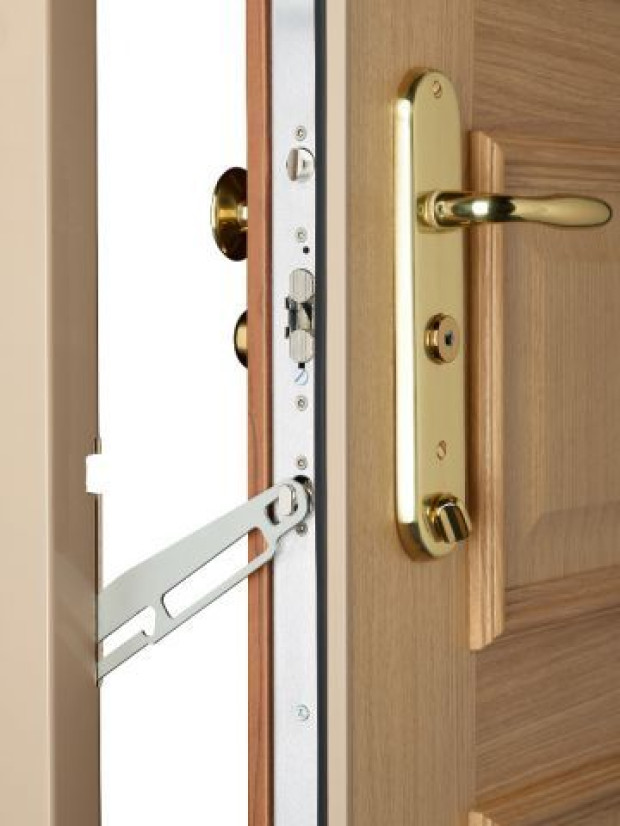 Porte blind&eacute;e