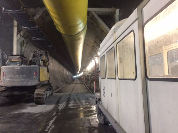 D&eacute;couverte le 27 octobre 2017 du tunnel de reconnaissance de Saint-Martin-La-Porte (Savoie) de la nouvelle ligne ferroviaire Lyon-Turin